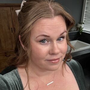 Meet your Posher, Jenna